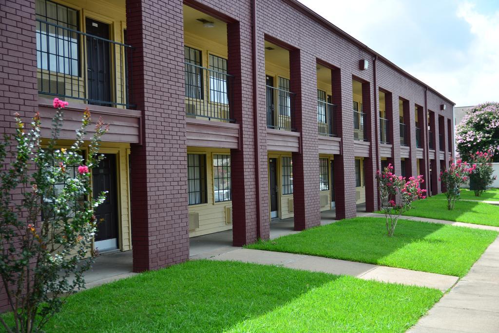 Days Inn By Wyndham College Station University Drive Exterior foto
